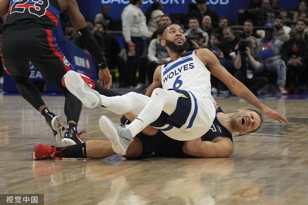 凭借稳健的 凭借稳健的